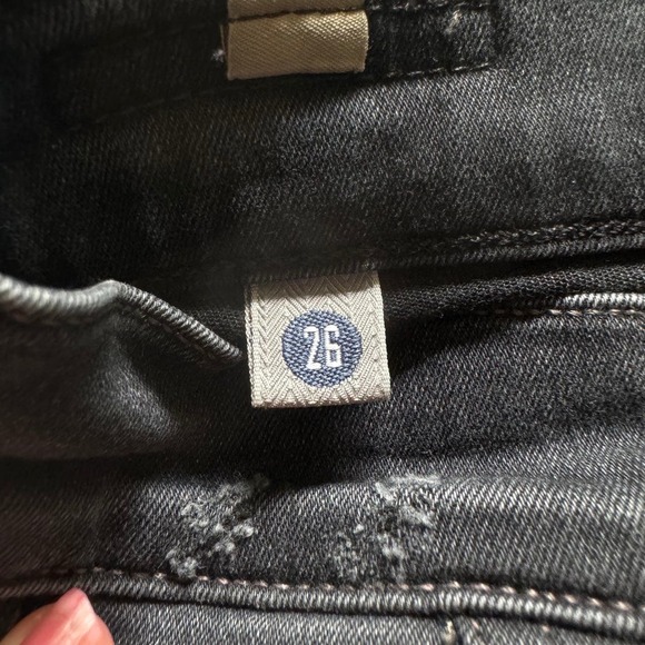 Citizens of Humanity Rocket Skinny High-Rise Distressed Jeans in Porter - Picture 10 of 11